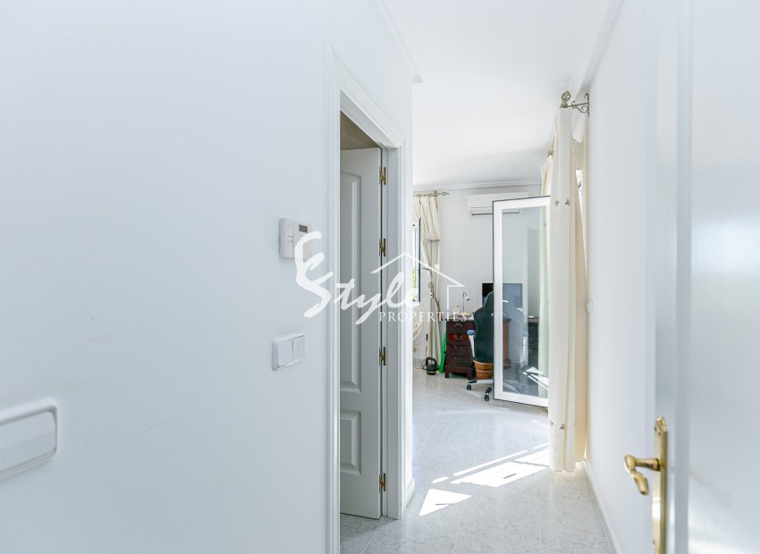Resale - Villa - Campoamor