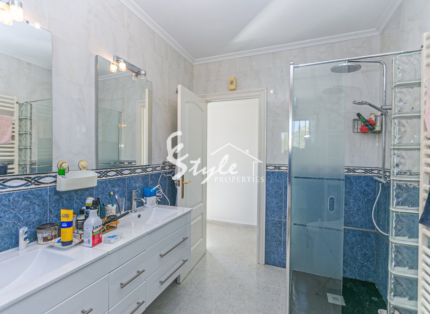 Resale - Villa - Campoamor
