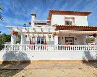 Resale - Villa - Campoamor