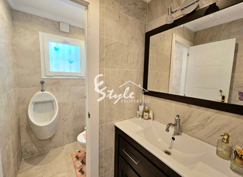 Resale - Villa - Campoamor