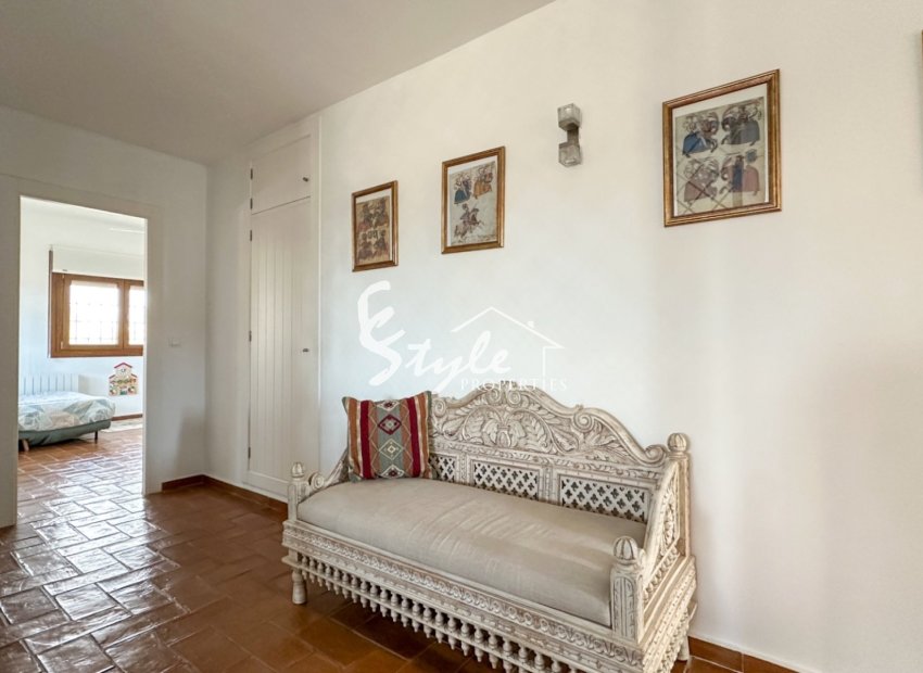 Resale - Villa - Campoamor