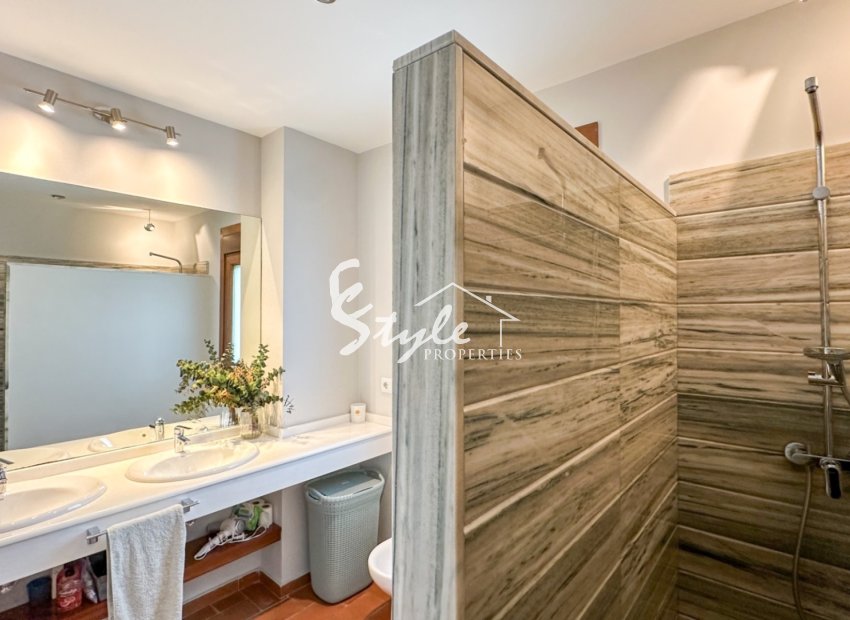 Resale - Villa - Campoamor