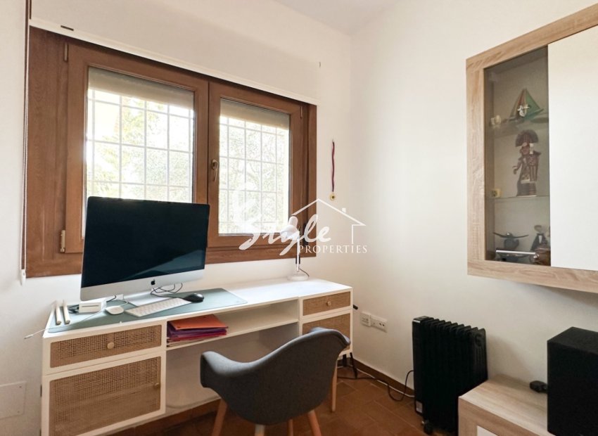 Resale - Villa - Campoamor