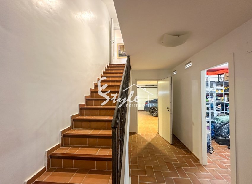 Resale - Villa - Campoamor