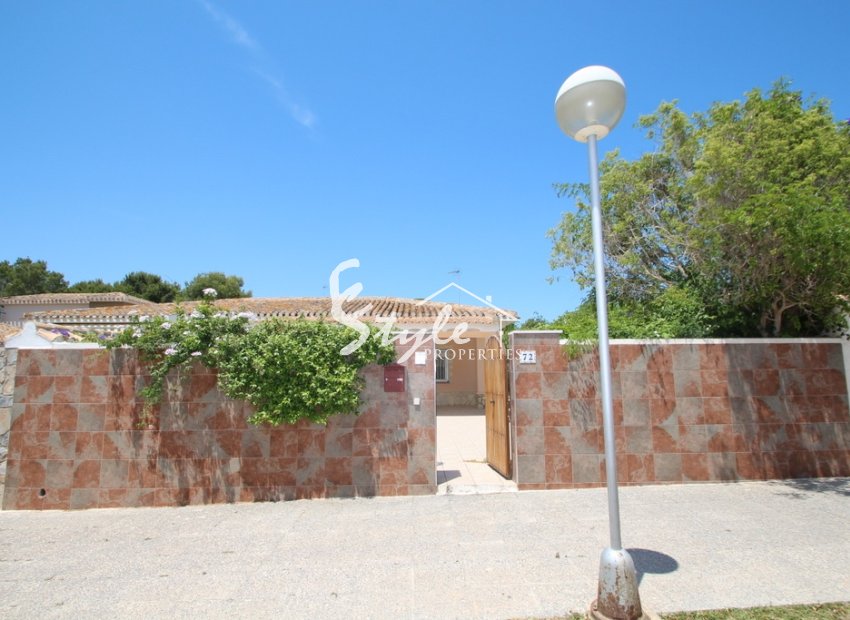 Resale - Villa - Campoamor