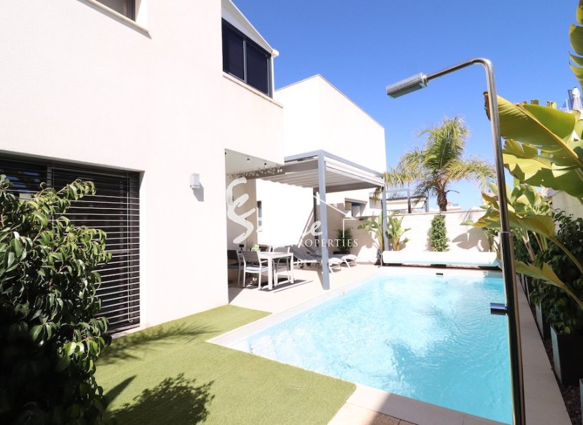 Resale - Villa - Ciudad Quesada