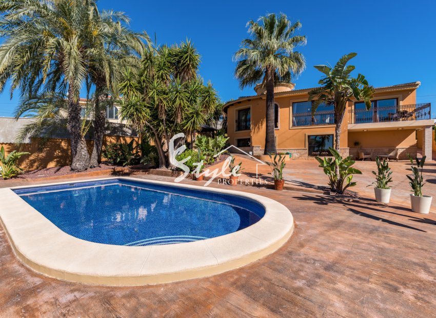 Resale - Villa - Ciudad Quesada