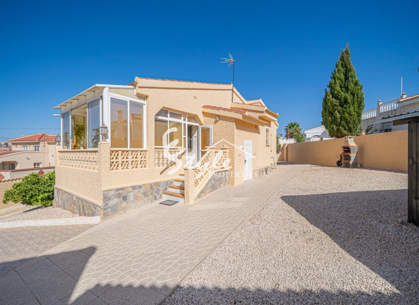 Resale - Villa - Ciudad Quesada