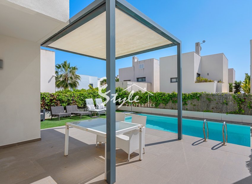 Resale - Villa - Ciudad Quesada