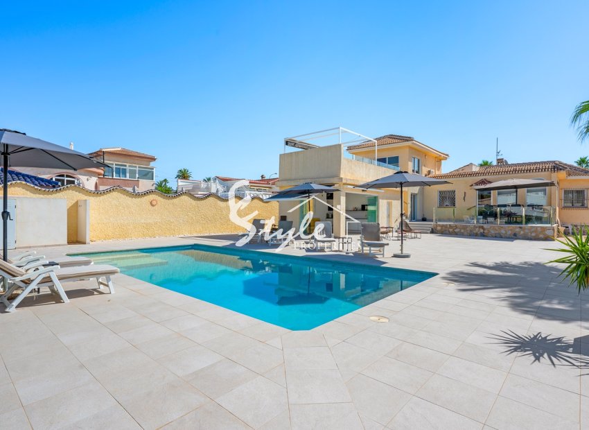 Resale - Villa - Ciudad Quesada