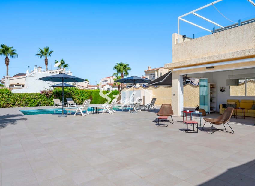Resale - Villa - Ciudad Quesada