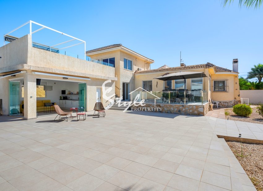 Resale - Villa - Ciudad Quesada