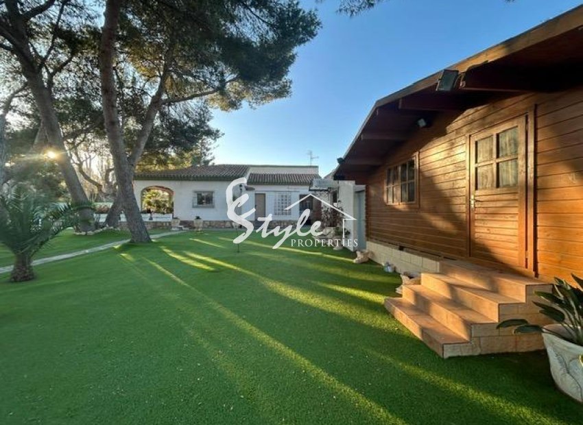 Resale - Villa - Dahesa de Campoamor - Campoamor
