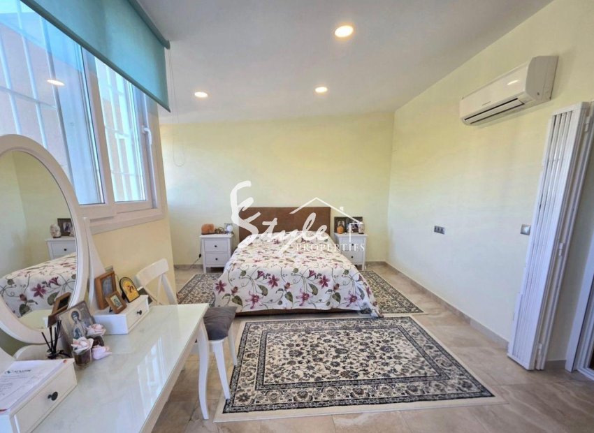 Resale - Villa - Dahesa de Campoamor - Campoamor