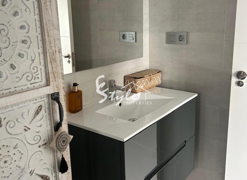 Resale - Villa - Daya Vieja - Costa Blanca