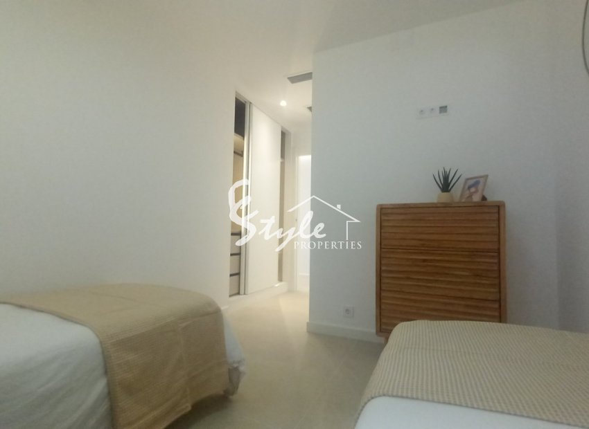 Resale - Villa - El Chaparral - El Chaparal