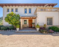 Resale - Villa - Esporlas - Mallorca