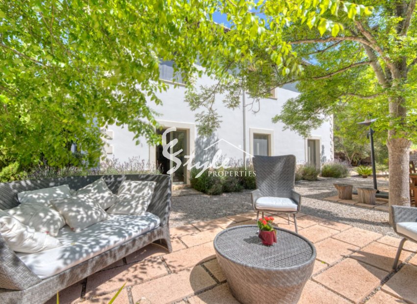 Resale - Villa - Esporlas - Mallorca