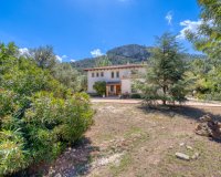 Resale - Villa - Esporlas - Mallorca