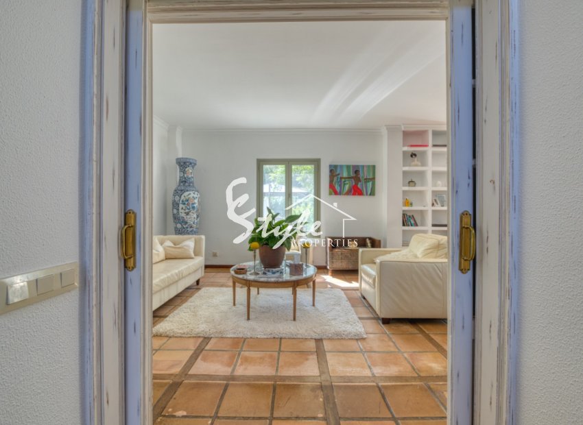 Resale - Villa - Esporlas - Mallorca