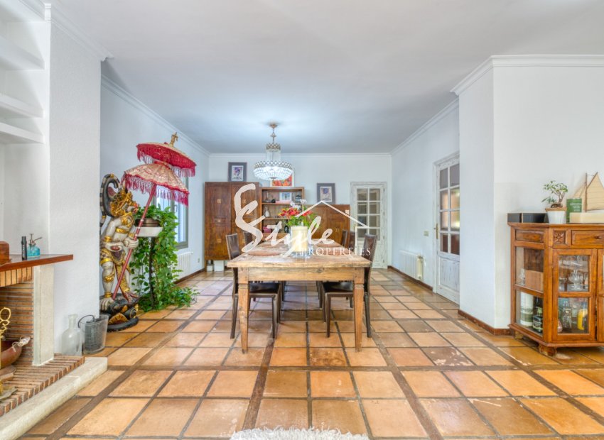 Resale - Villa - Esporlas - Mallorca