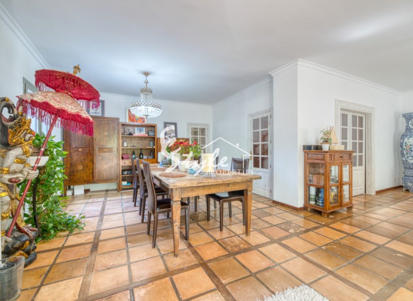 Resale - Villa - Esporlas - Mallorca