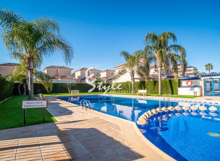 Resale - Villa - Guardamar - EL RASO
