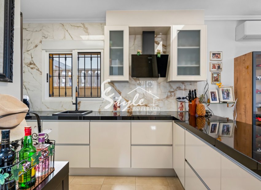 Resale - Villa - Guardamar - El Raso