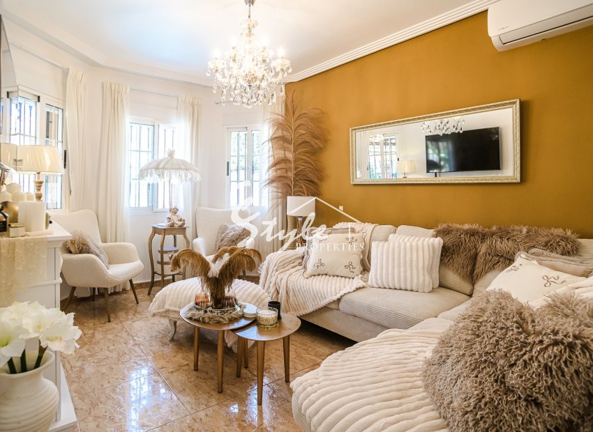 Resale - Villa - Guardamar - EL RASO