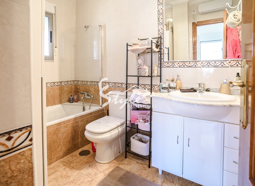 Resale - Villa - Guardamar - EL RASO