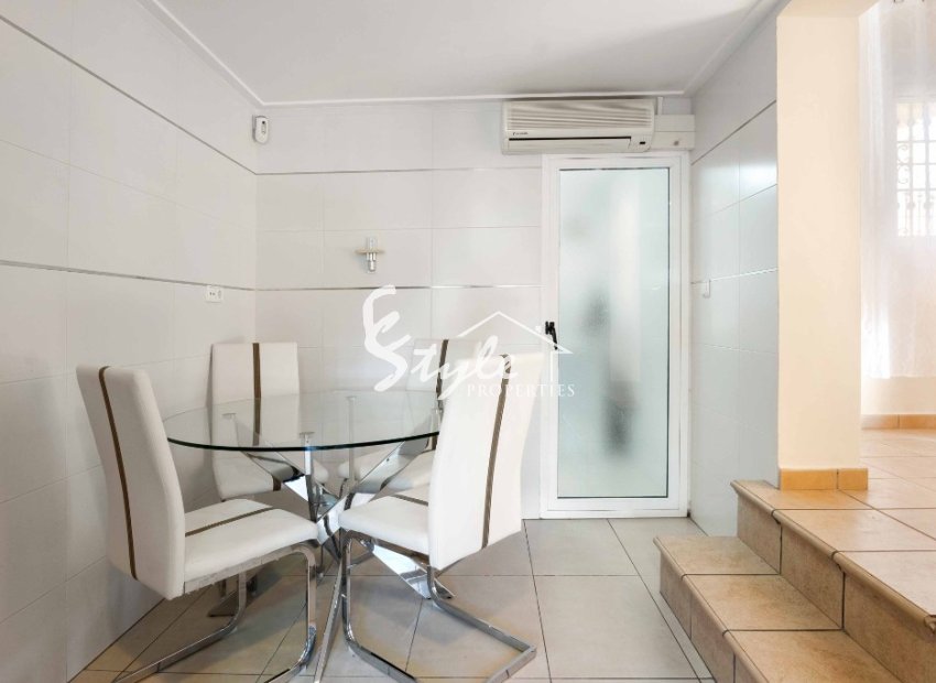 Resale - Villa - La Florida