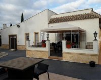 Resale - Villa - La Matanza