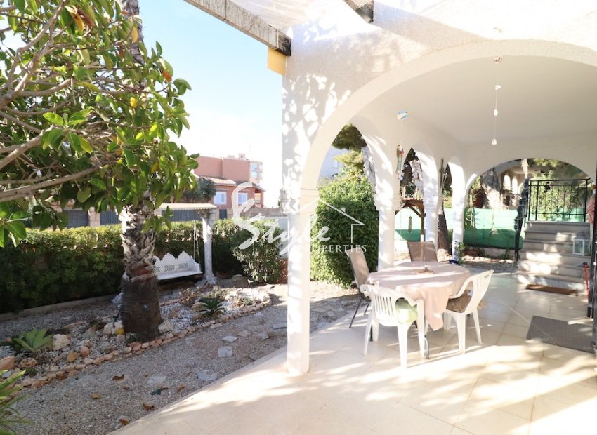 Resale - Villa - La Zenia