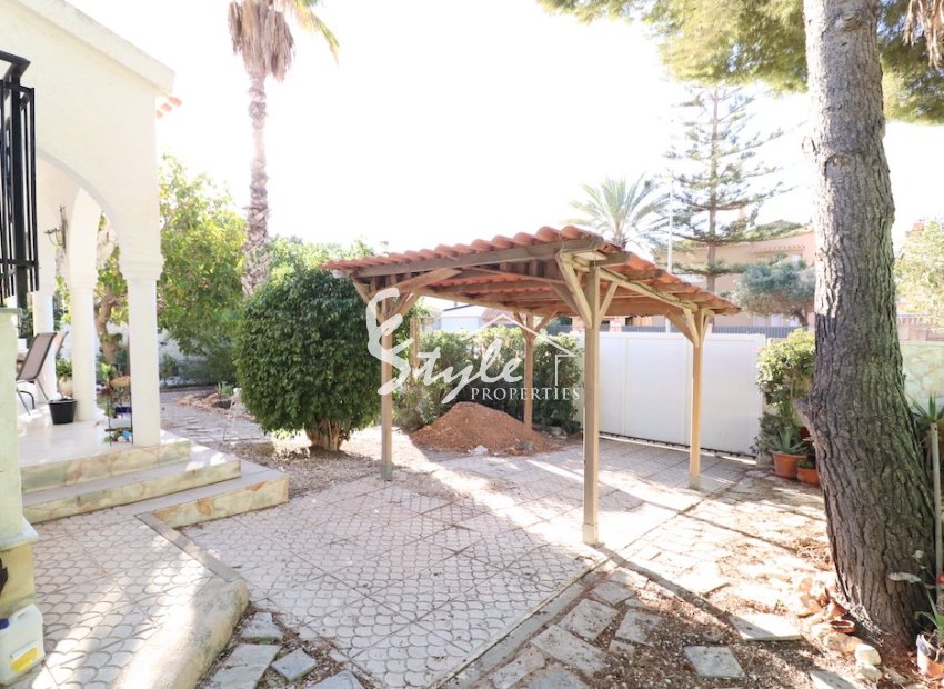 Resale - Villa - La Zenia