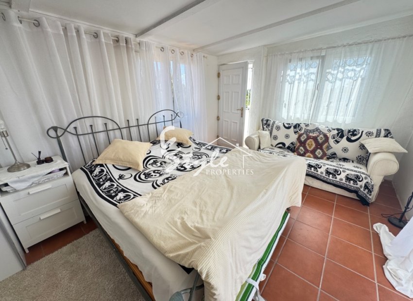 Resale - Villa - La Zenia