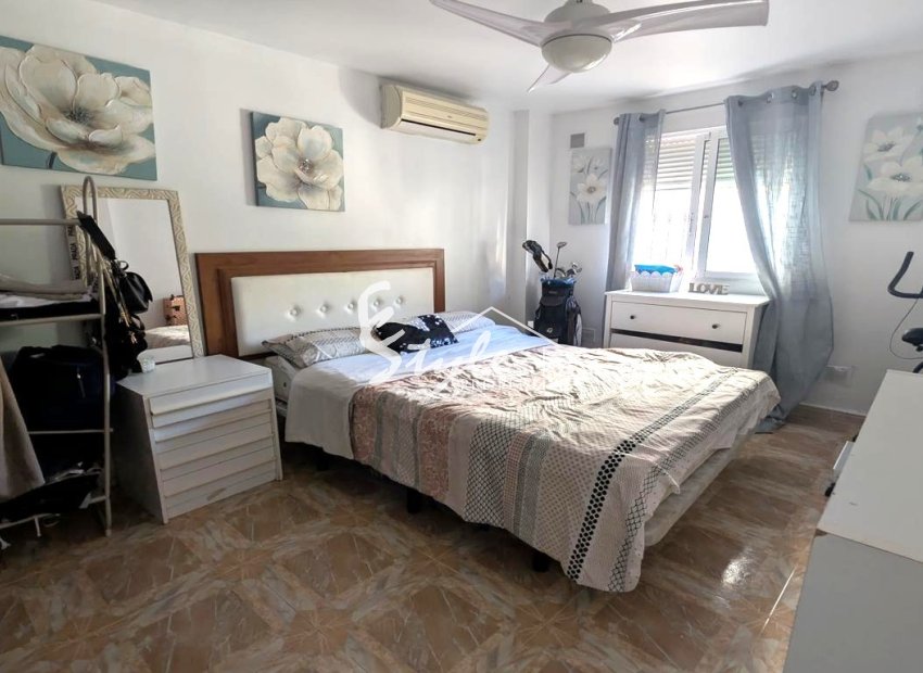 Resale - Villa - La Zenia