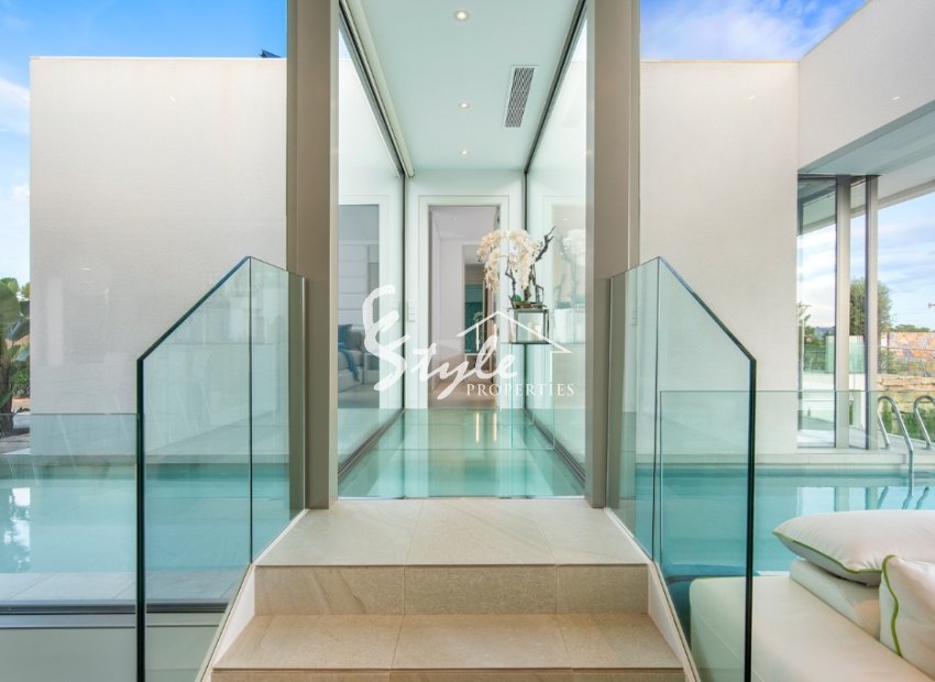 Resale - Villa - Las Colinas Golf