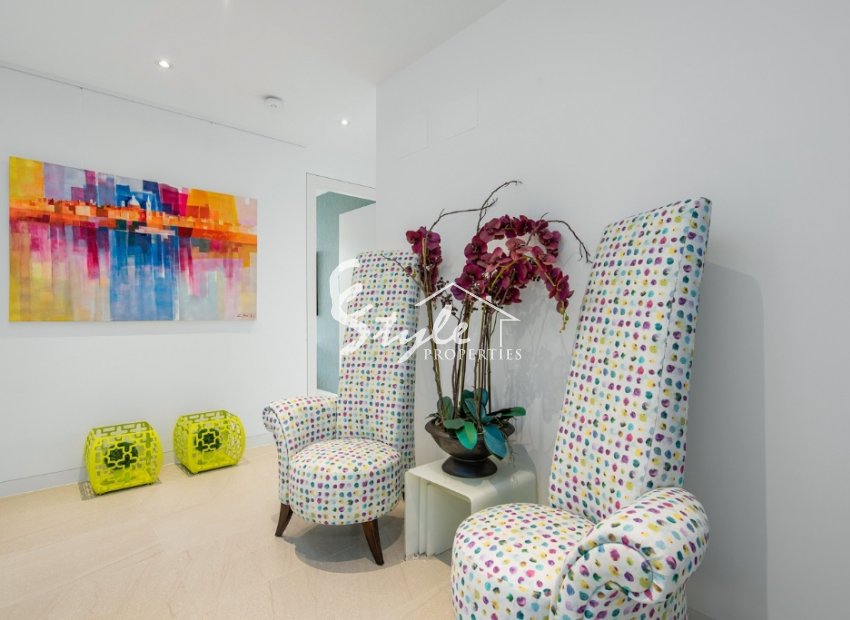 Resale - Villa - Las Colinas Golf