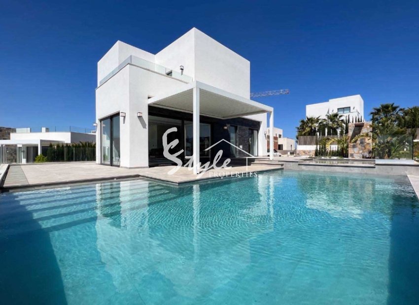 Resale - Villa - Las Colinas Golf