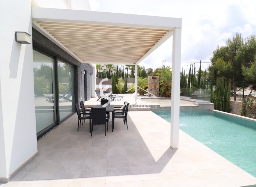 Resale - Villa - Las Colinas Golf