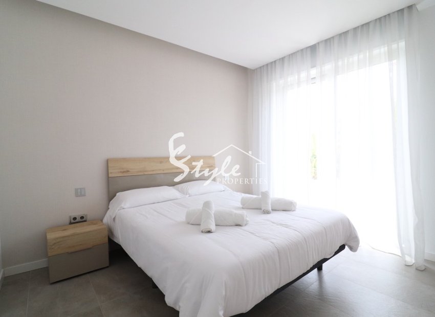 Resale - Villa - Las Colinas Golf
