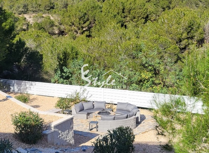 Resale - Villa - Las Colinas Golf