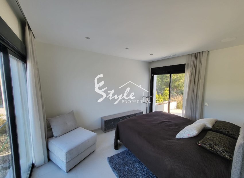 Resale - Villa - Las Colinas Golf