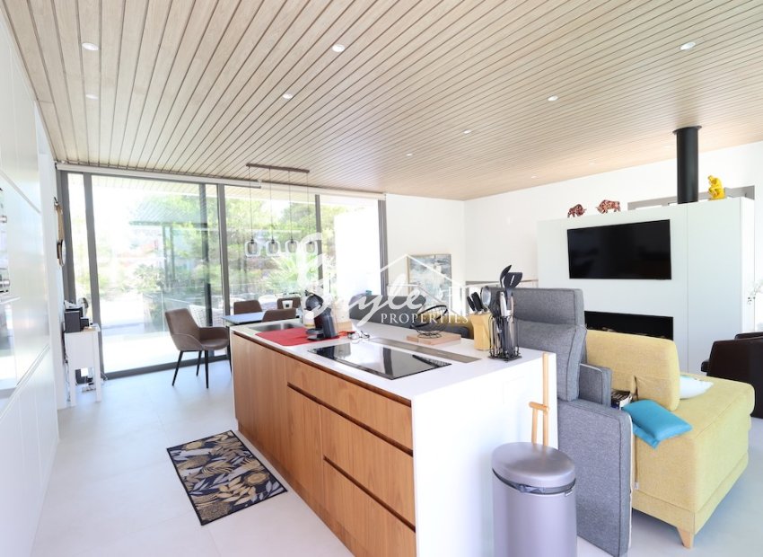 Resale - Villa - Las Colinas Golf