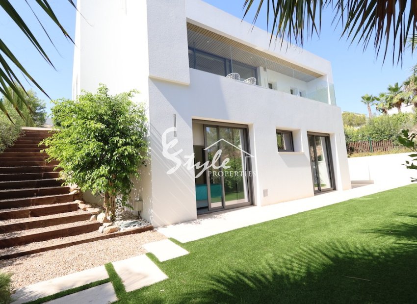 Resale - Villa - Las Colinas Golf