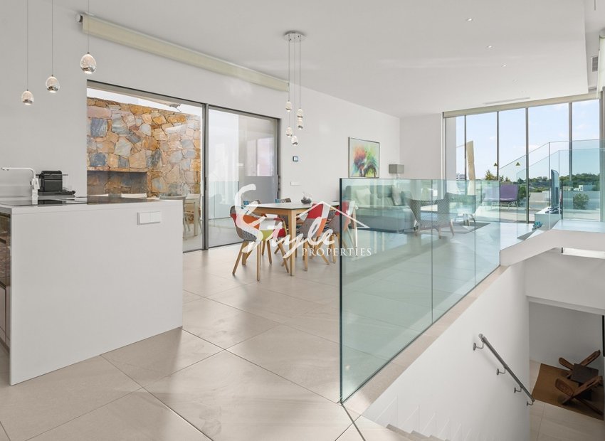 Resale - Villa - Las Colinas Golf