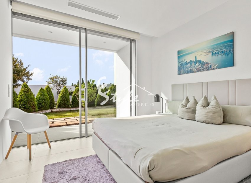 Resale - Villa - Las Colinas Golf