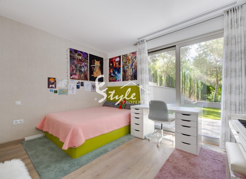 Resale - Villa - Las Colinas Golf