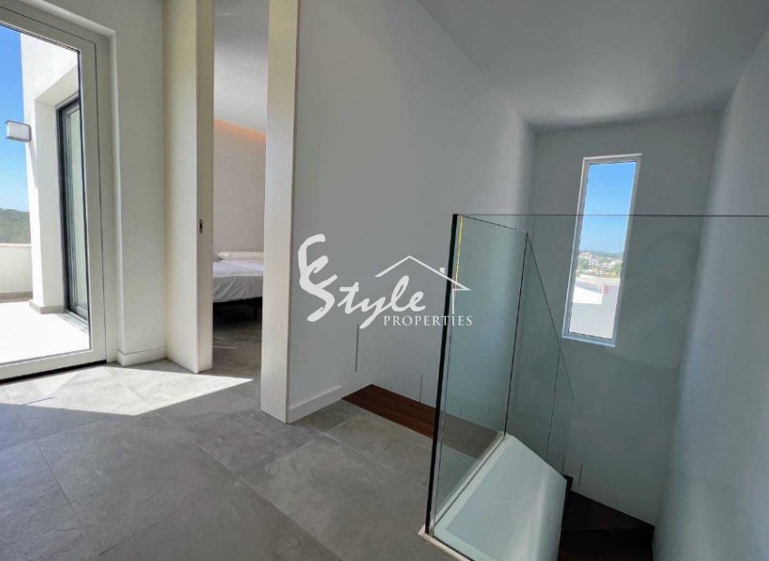 Resale - Villa - Las Colinas - Las Colinas Golf