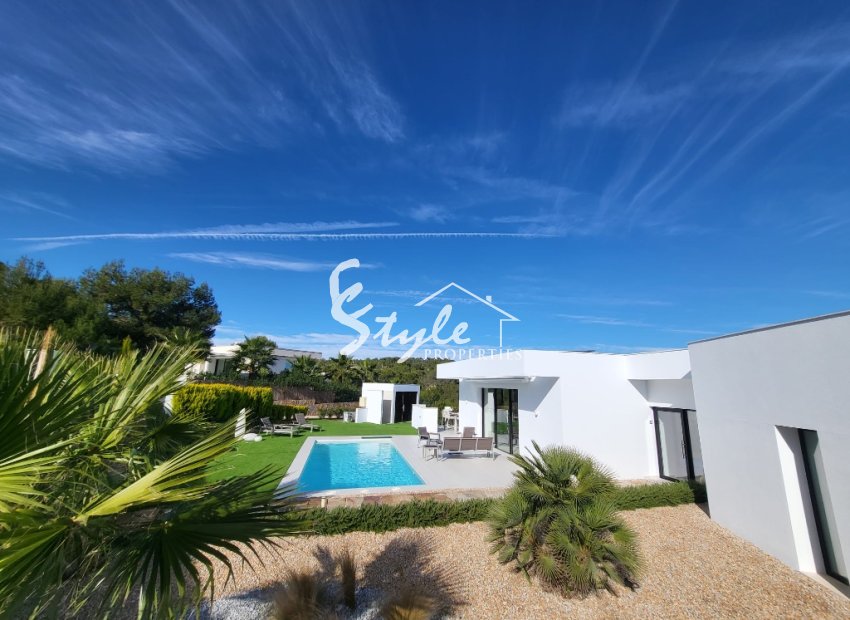 Resale - Villa - Las Colinas - Las Colinas Golf